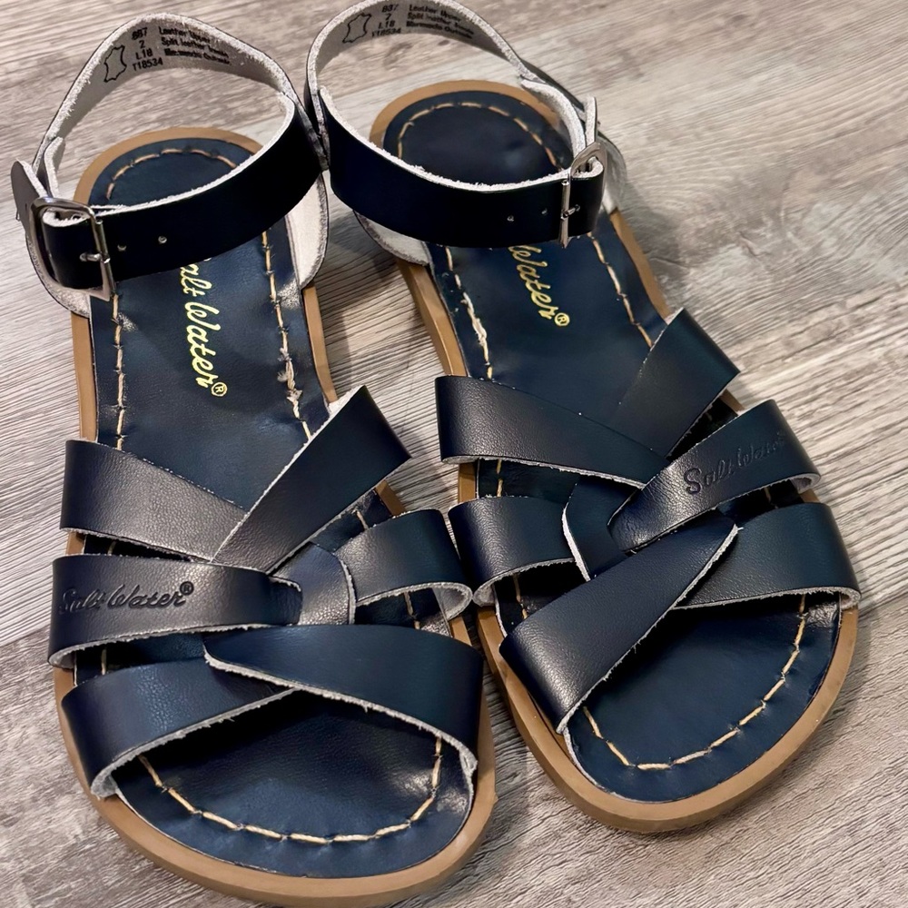 Salt waters girls sz 2